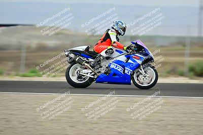 media/Apr-18-2025-TrackDaz (Fri) [[45f5874c44]]/C Group/Session 1 (Turn 7)/